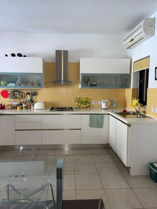 Lovely, Modern, Bright Maisonette. Heart Of Σλιέμα Εξωτερικό φωτογραφία